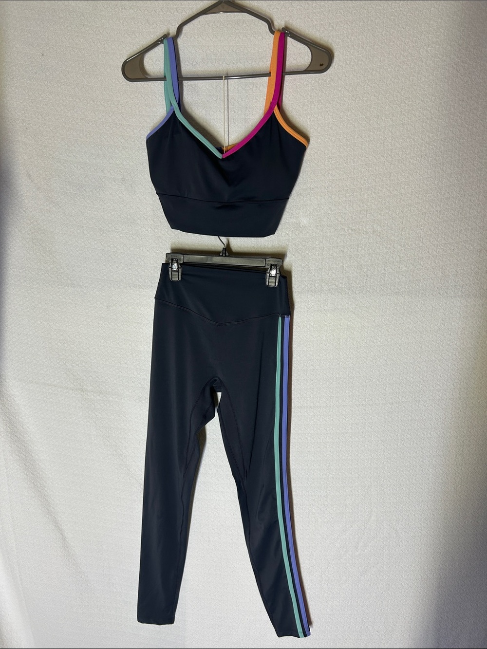 Black High-Waist Leggings and V-Neck Crop Tank with Multicolor Trim